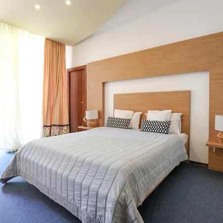 Hotel Roberto